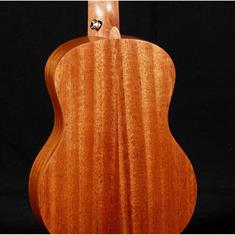 US30-T Ukulele - PearlRiverPiano close up back