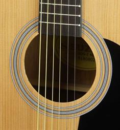 Suzuki Western Guitar Natural - SDG2NL midte